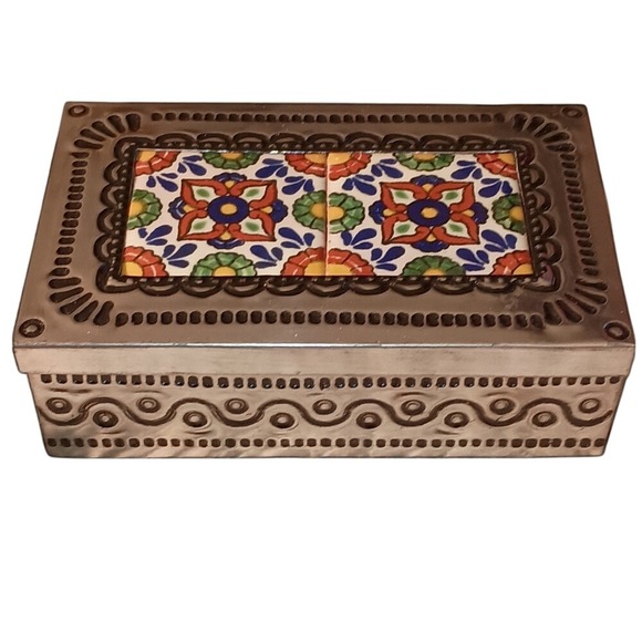 Mexican‎ tin jewelry box Vintage SKUH112 - Picture 1 of 9